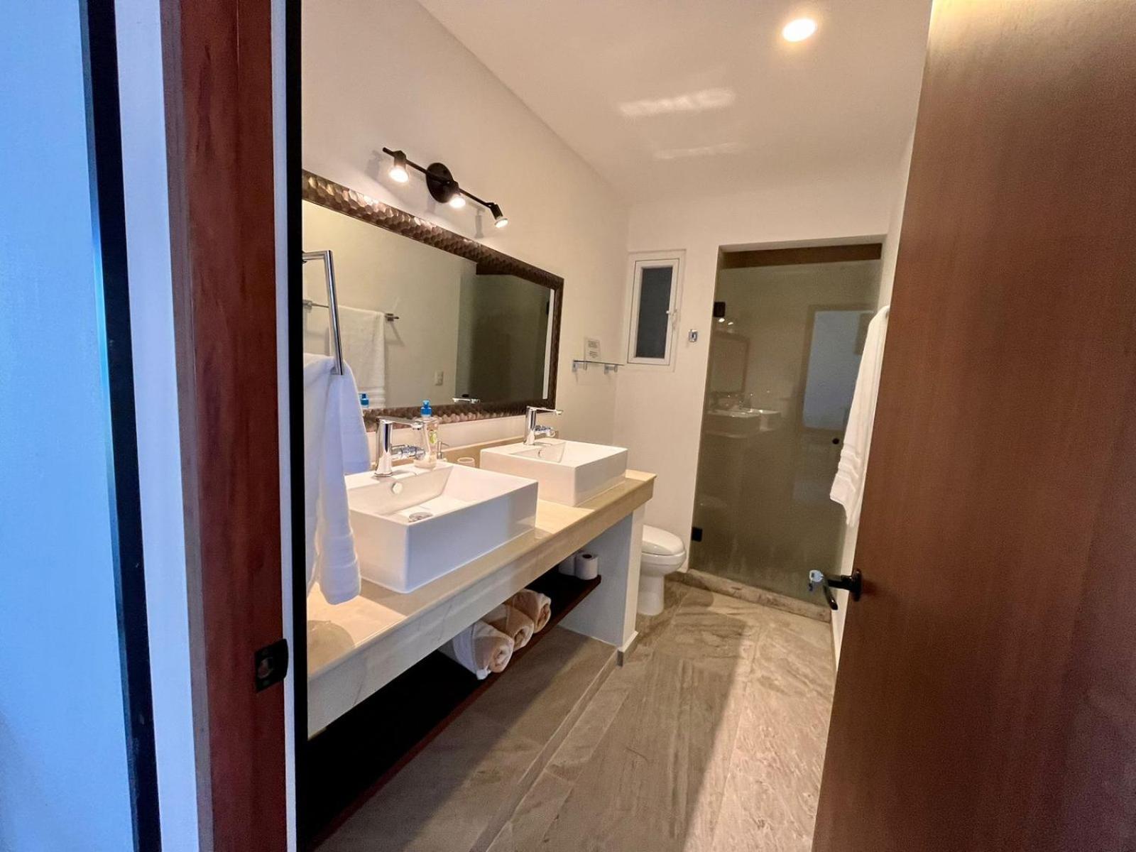 Holiday Apartment At La Diosa Condos Isla Mujeres Exterior photo